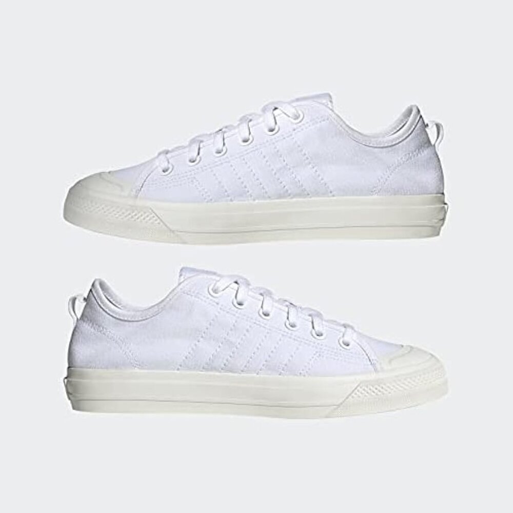 za RF 'Triple White' sneaker (SKU: EF1883). Sz 8m
